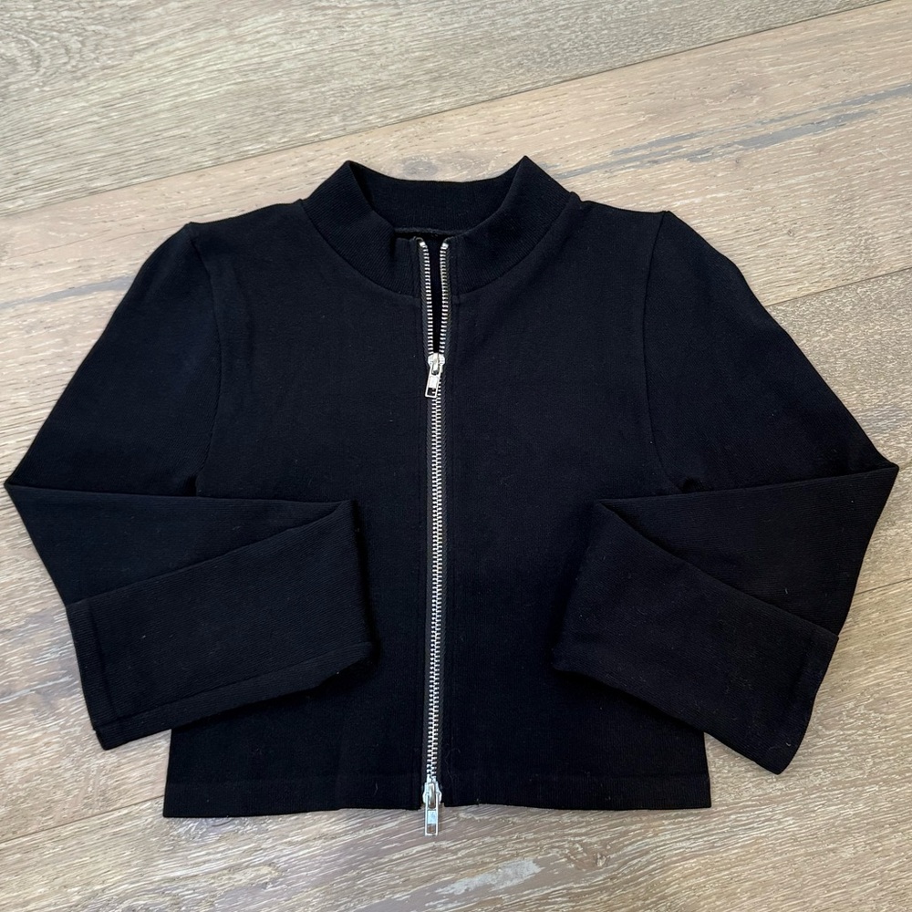 ANWND Cropped Black Zip-Up Jacket